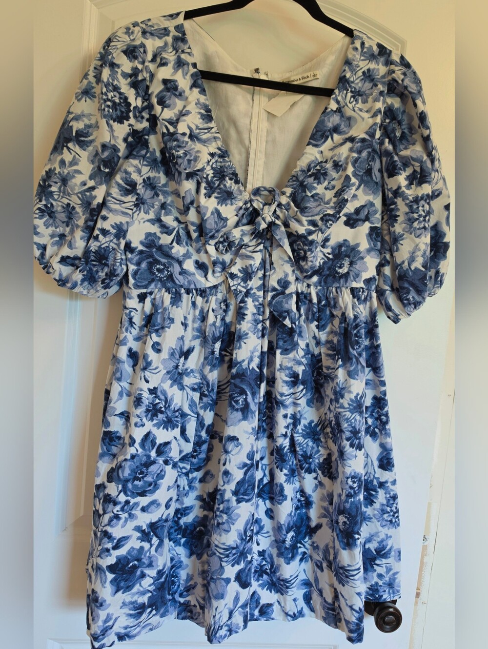 Blue and White Floral Puff Sleeve Babydoll Dress
